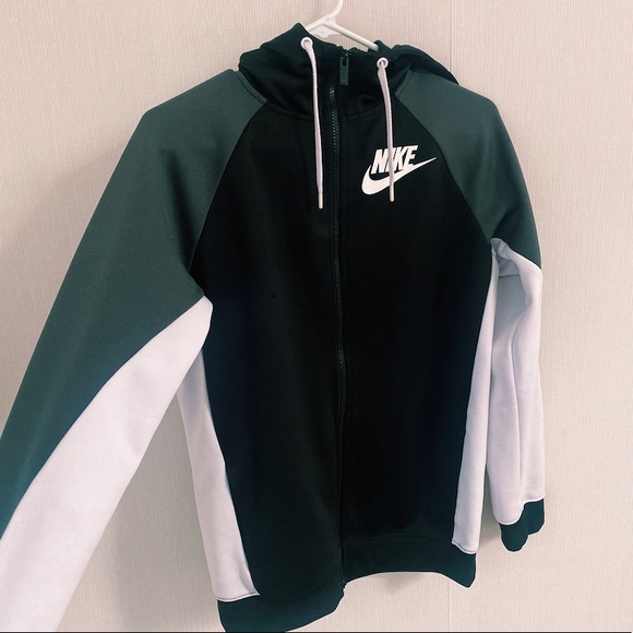 Nike Jackets & Blazers - Nike zip up black hoodie